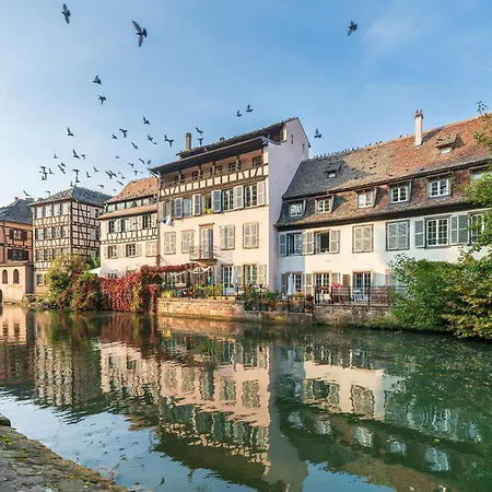 La Clef Des Songes Bed & Breakfast