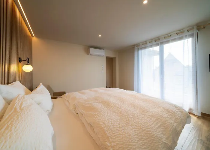 Bed & Breakfast La Clef Des Songes 3*