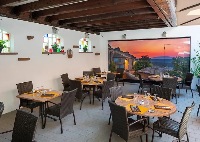 La Clef Des Songes Bed & Breakfast 3*